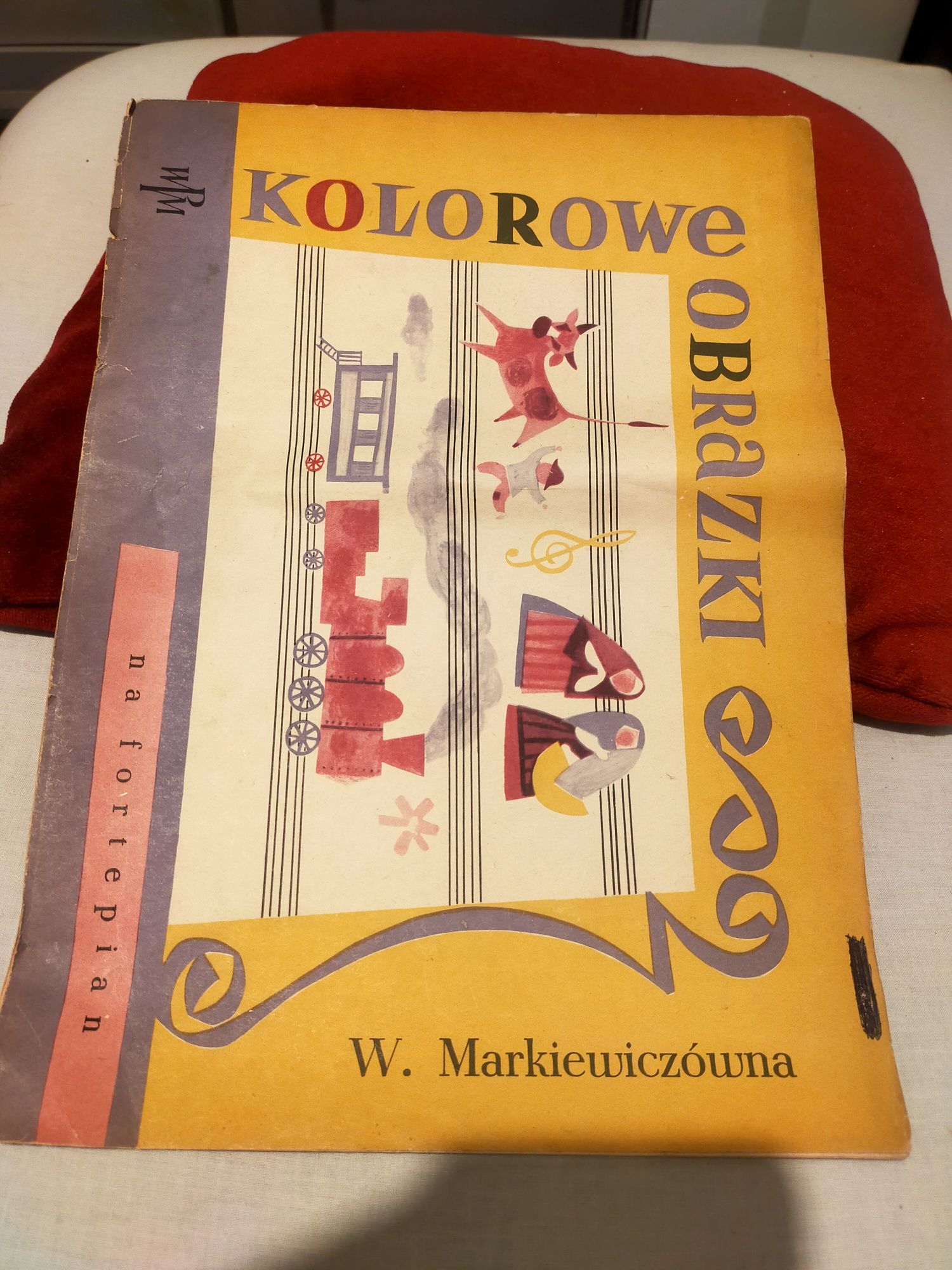Książka Kolorowe obrazki na fortepian 1959r