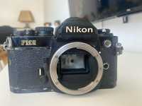 Máquina fotográfica Nikon FM2