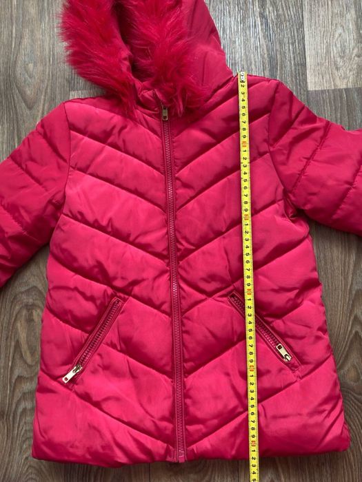 Продам детскую куртку на девочку George