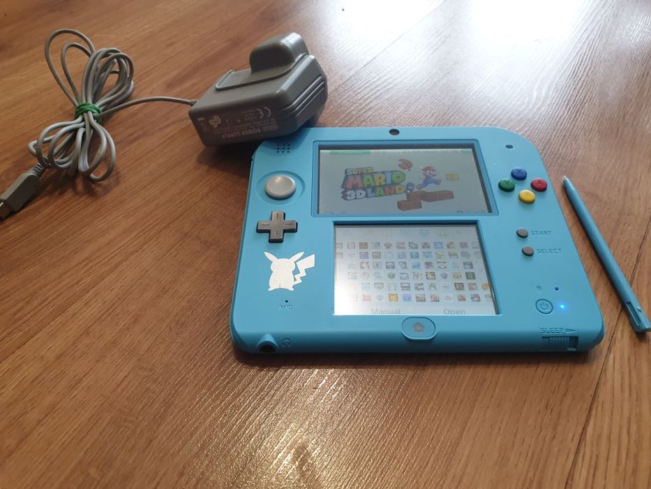 Nintendo 2ds konsola pokemon  piachu limitowana edycja