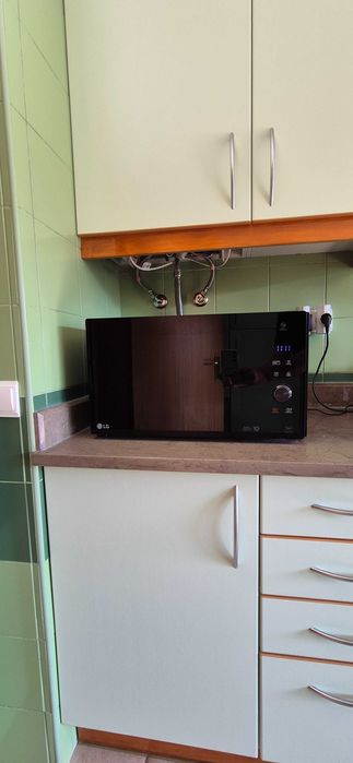 Micro-ondas LG com Grill NeoChef 1200W e 32 Litros