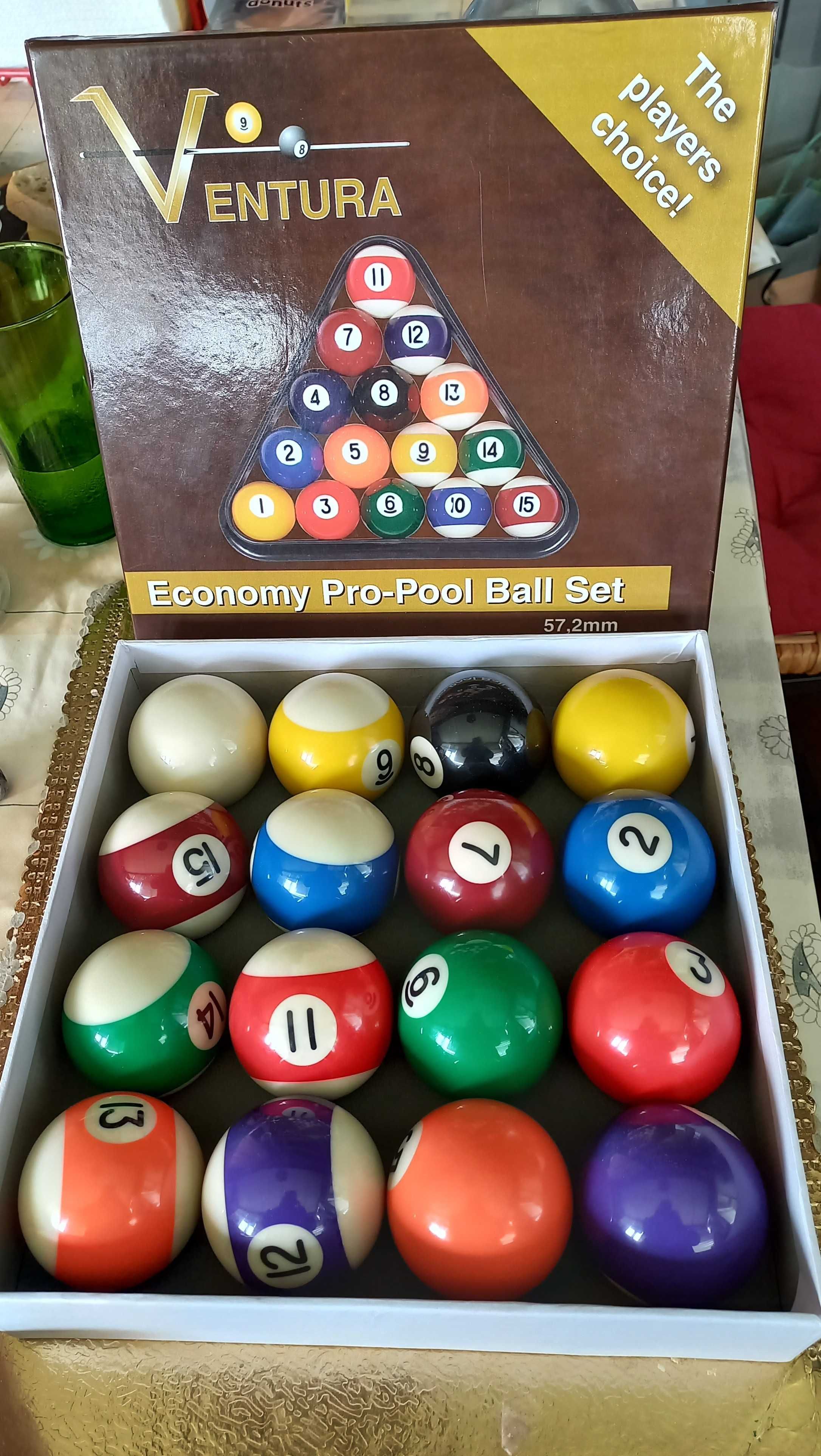 Pool Kit (Bolas, Tacos, Suportes) Oportunidade a estrear.