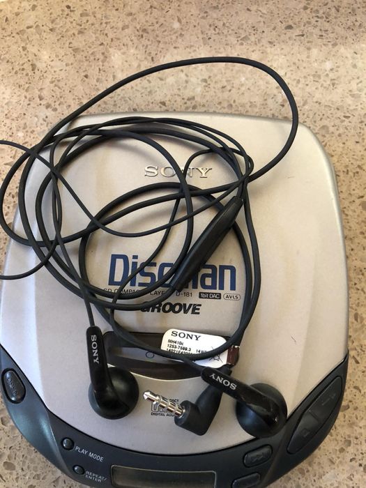 Cd плеер Sony d-181groove