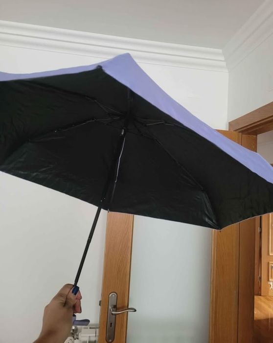 Chapéu de chuva lilás pequeno