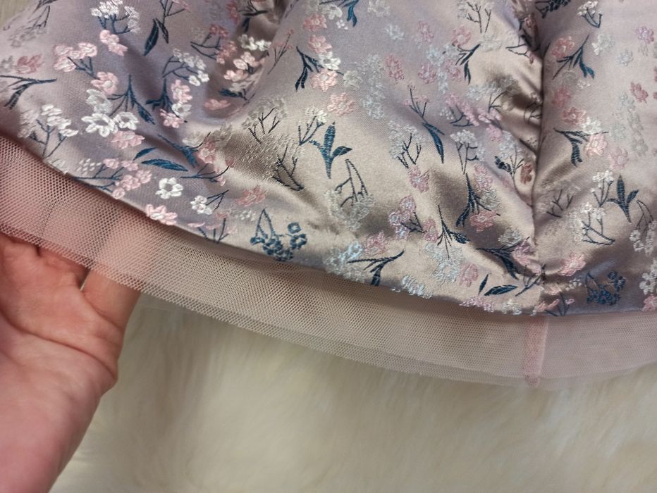 Nowa sukienka h&m r. 68 w kwiatki satynowa z tiulem