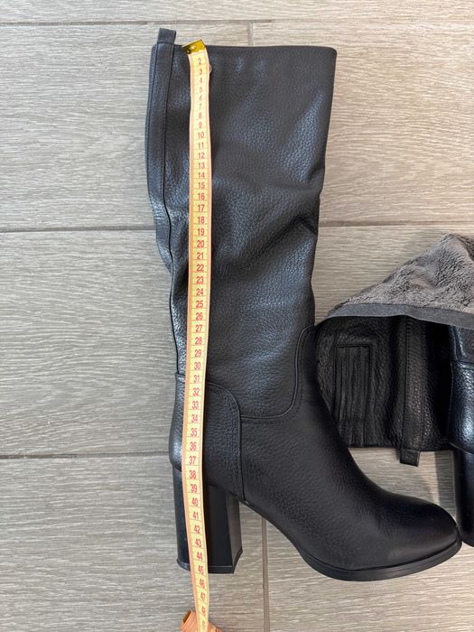 Зимние кожаные сапоги