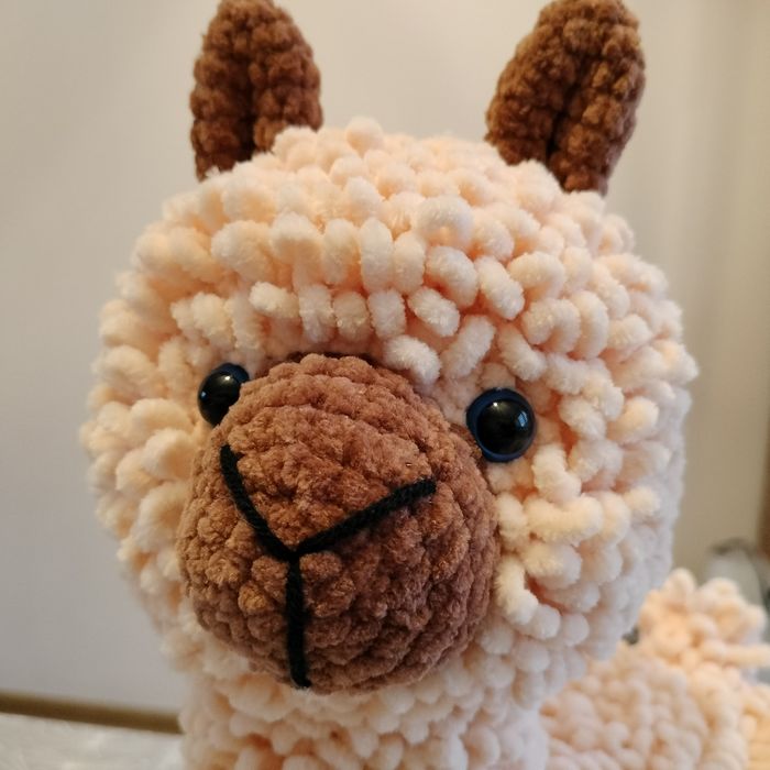Maskotka LAMA ALPAKA pluszak zabawka przytulanka handmade na szydełku