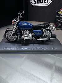 Miniatura Honda GL Gold Wing de 1975 Escala 1/24 made by IXO