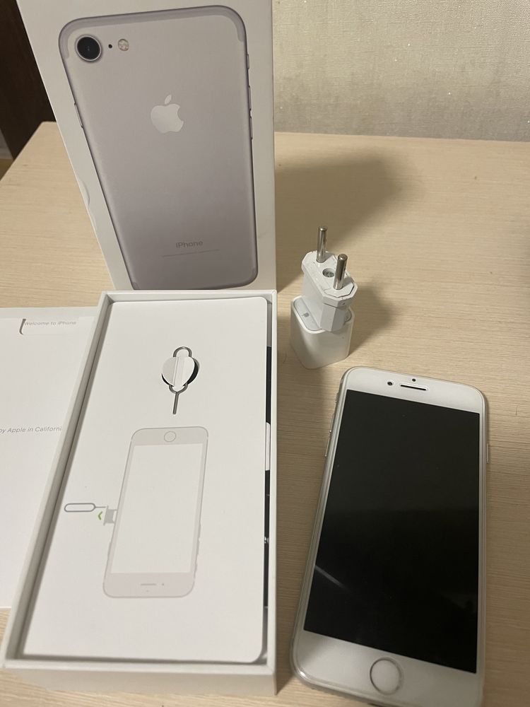 Продам свій iPhone 7, 32 gb