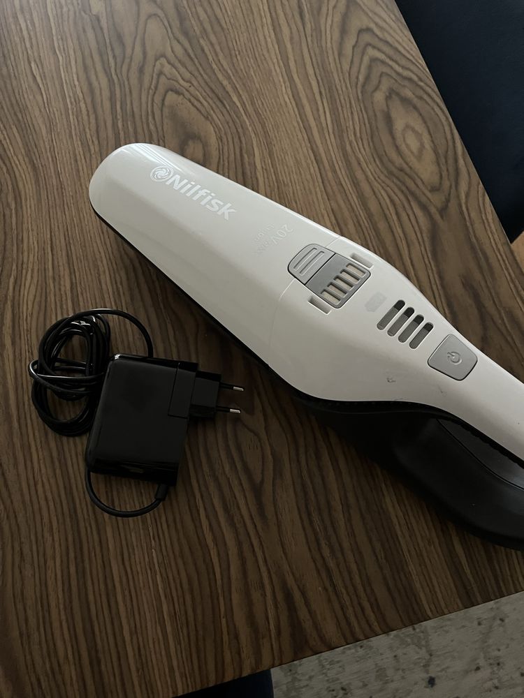 Aspirador portatil Nilfisk 20v