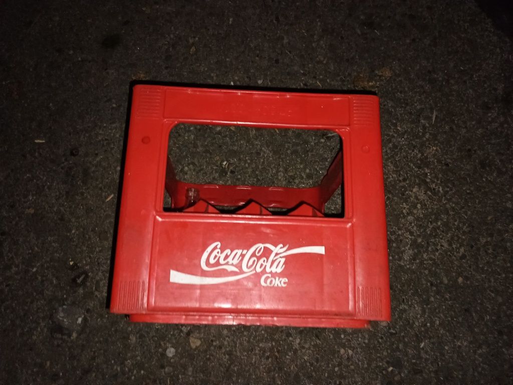 Transporter/pojemnik/zgrzewkę na butelki z Coca-Coli