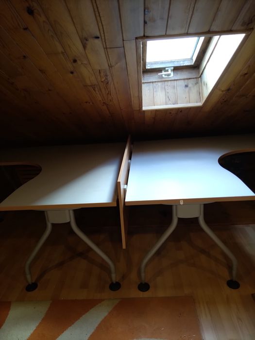 Secretárias em ótimo estado