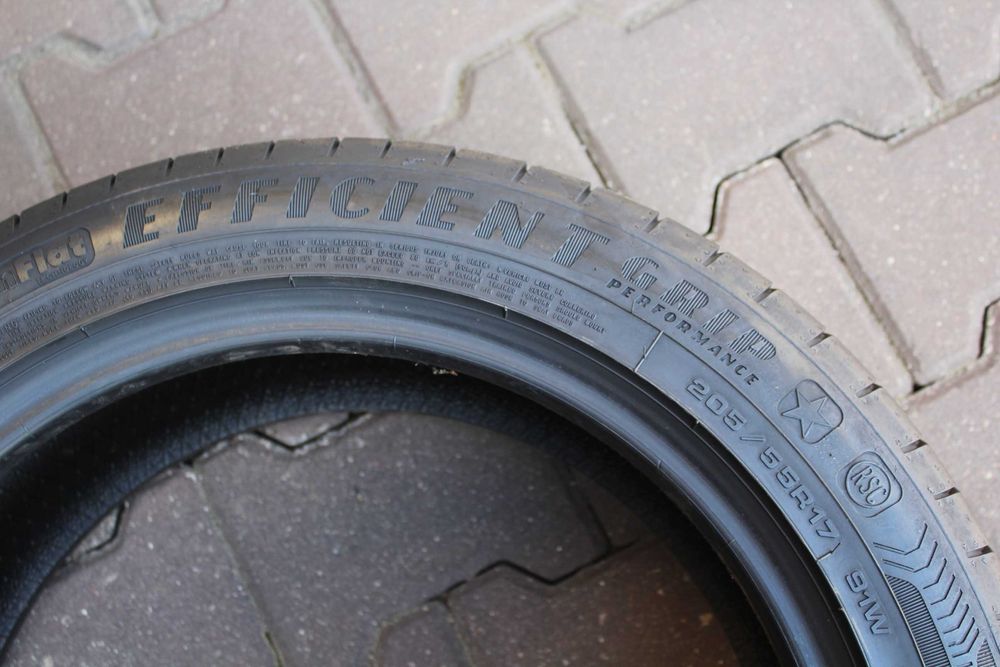 205 55 r17 Goodyear  Efficentgrip Performance