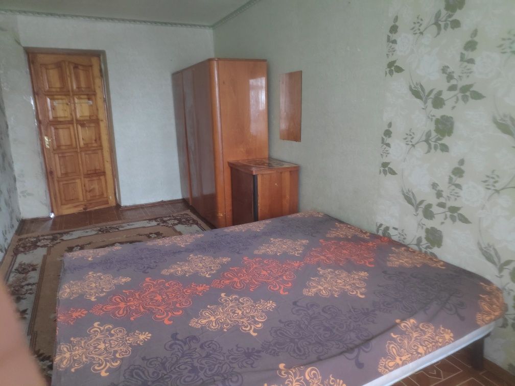 Продам квартиру 3х.комнатную,центр.