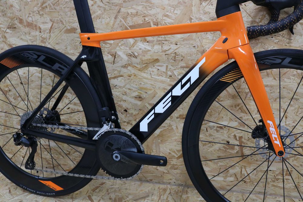 Bicicleta disco Felt AR / Di2 12v / Rodas carbono