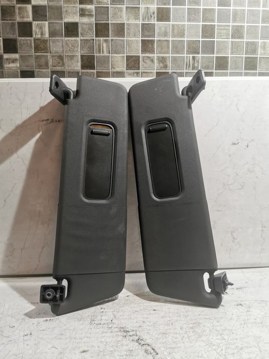 Daszek przeciwsłoneczny Prawy Opel Astra H Twintop Cabrio