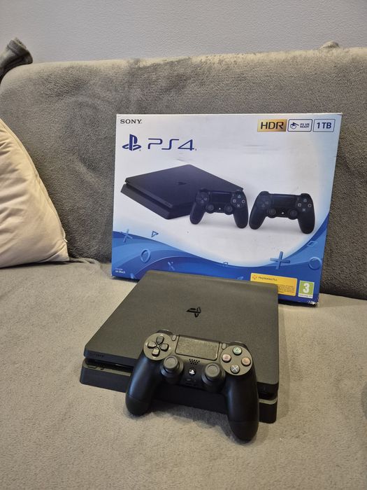 Konsola Ps4 slim 1tb  prezent wersja PlayStation 4