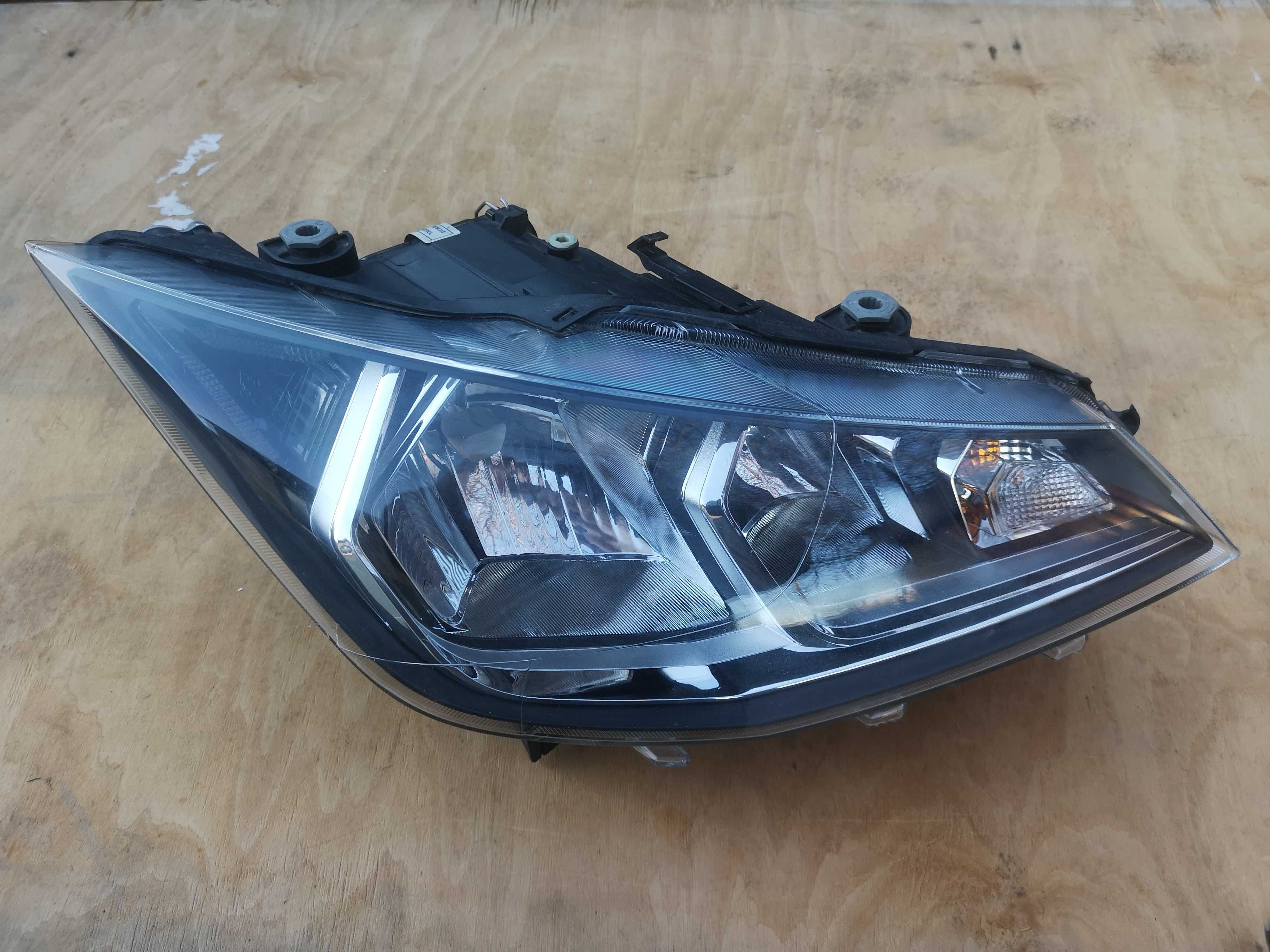 Фара Seat Ibiza 5 Led