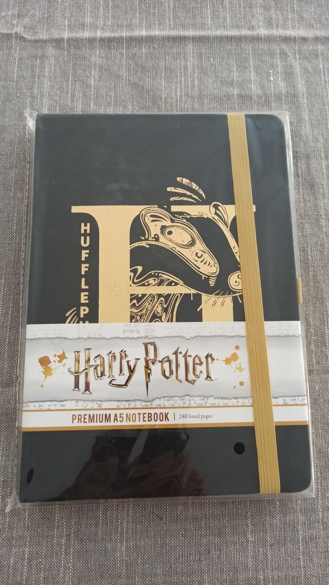 Notebook A5 Premium Harry Potter Hufflepuff Foil