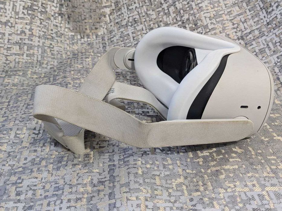 VR-гарнитура Meta Oculus Quest 2 128 Гб KW49CM
