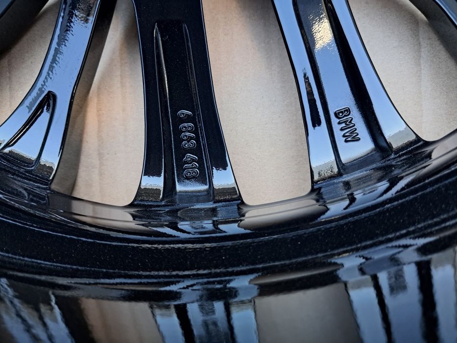 Komplet nowe felgi BMW 5 G30 G31 8j r18 et30