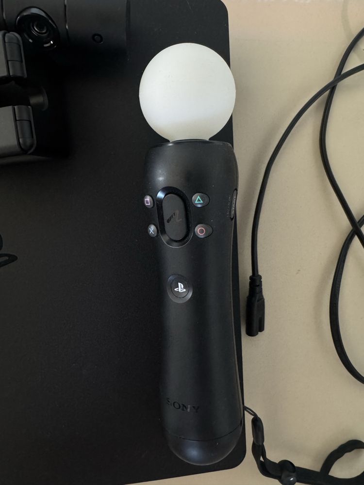 Playstation 4 SLIM 500 GB + PS MOVE i kamera + gry - stan idealny