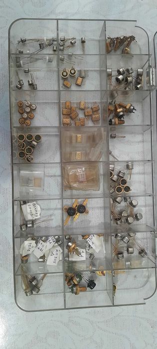 Для продажу різні радіодеталі: ТРАНЗИСТОРИ,МІКРОСХЕМИ,ДІОДИ і тд..