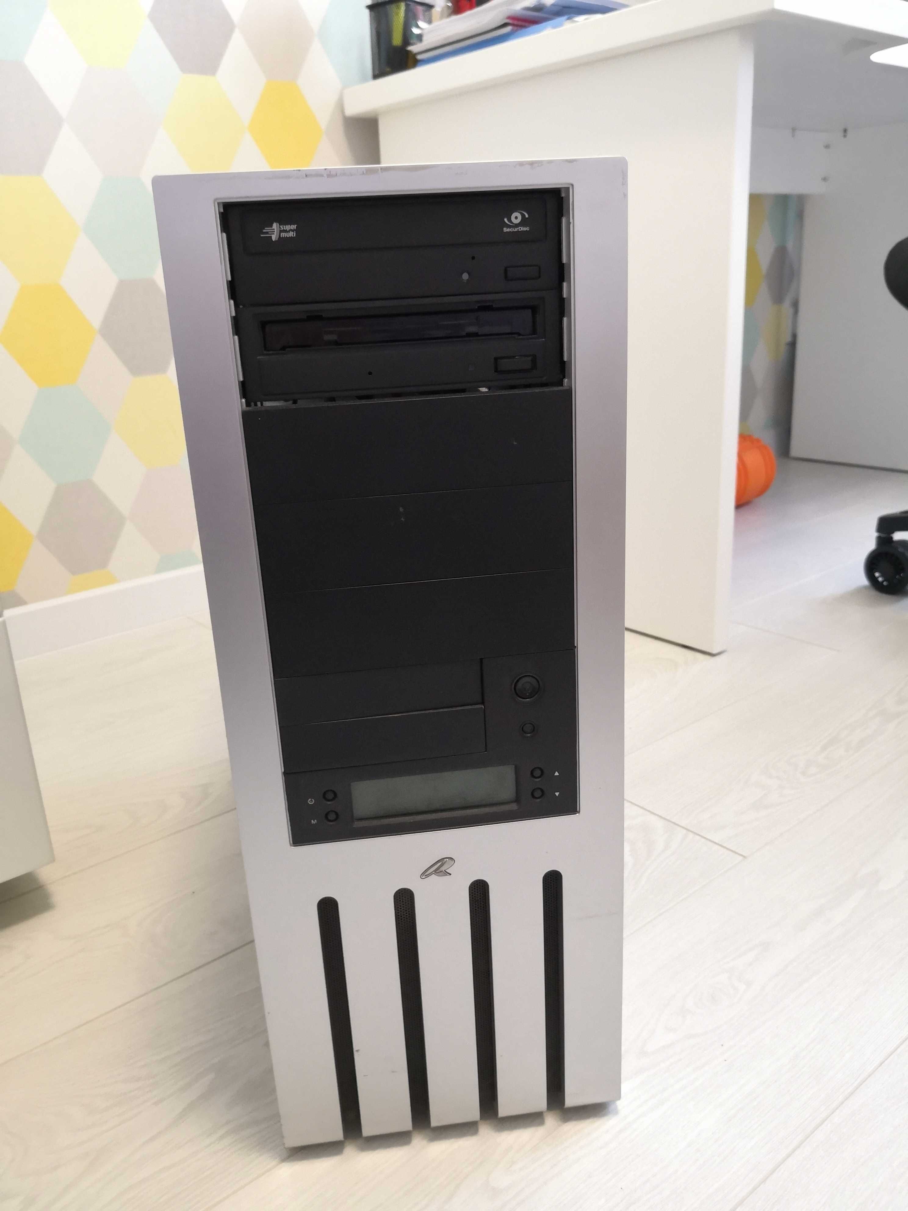 Intel i7 6700 ES 3.8GHz s1151//16/120/RX580 8Gb/be quiet! 850W/Wi-Fi/B