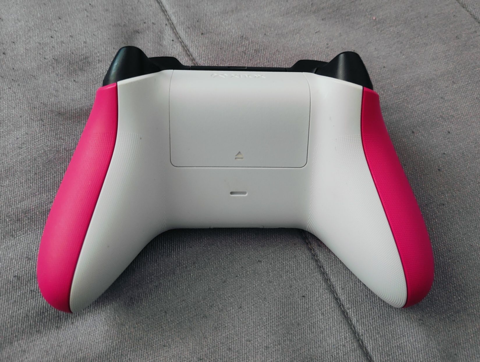 Pad Joystick Xbox series X/S od Microsoft