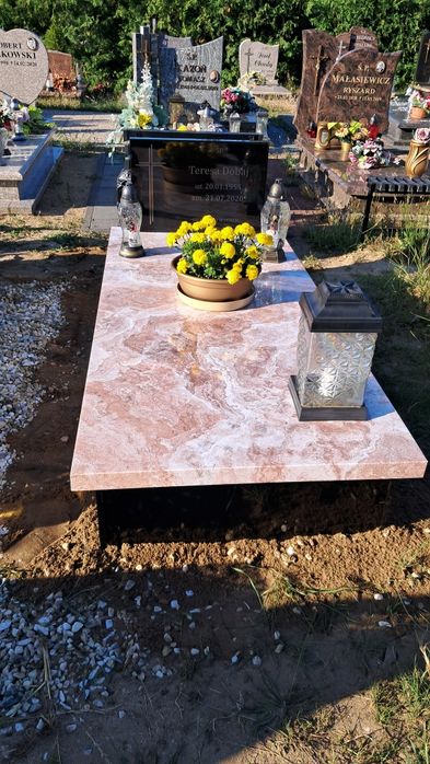 Nagrobek kompozyt 3099 zł z montażem Cały Kraj- Promocja