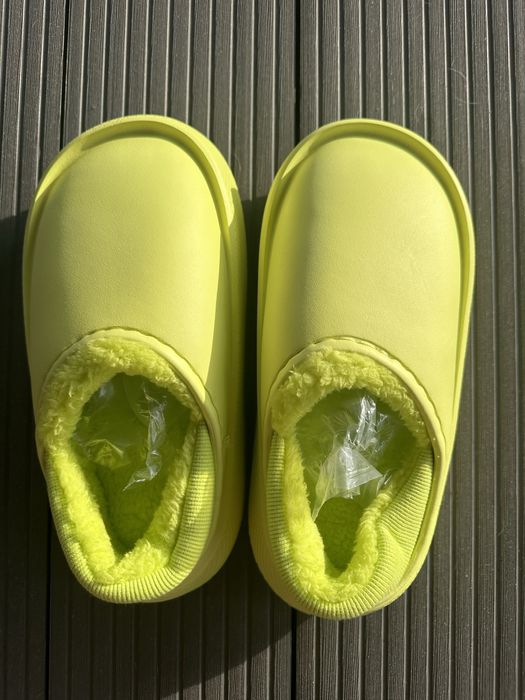 Тапки теплі яскраві