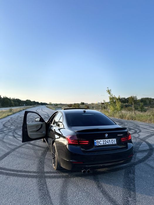 Продам BMW F30 328i