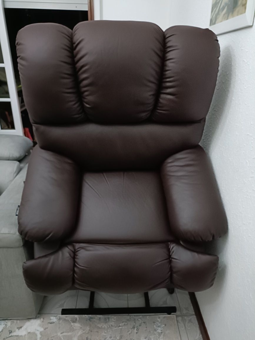 Cadeirão de Relaxamento Elevatório