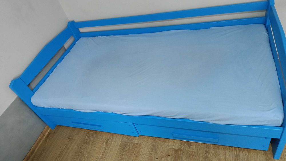 Łóżko dziecięce  niskie