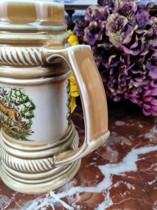 Porcelanowy myśliwski kufel -Polowanie na dziki i jelenia-0,8L- Lettin