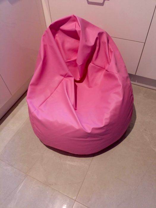 Nowy fotel dla dziewczynki duży