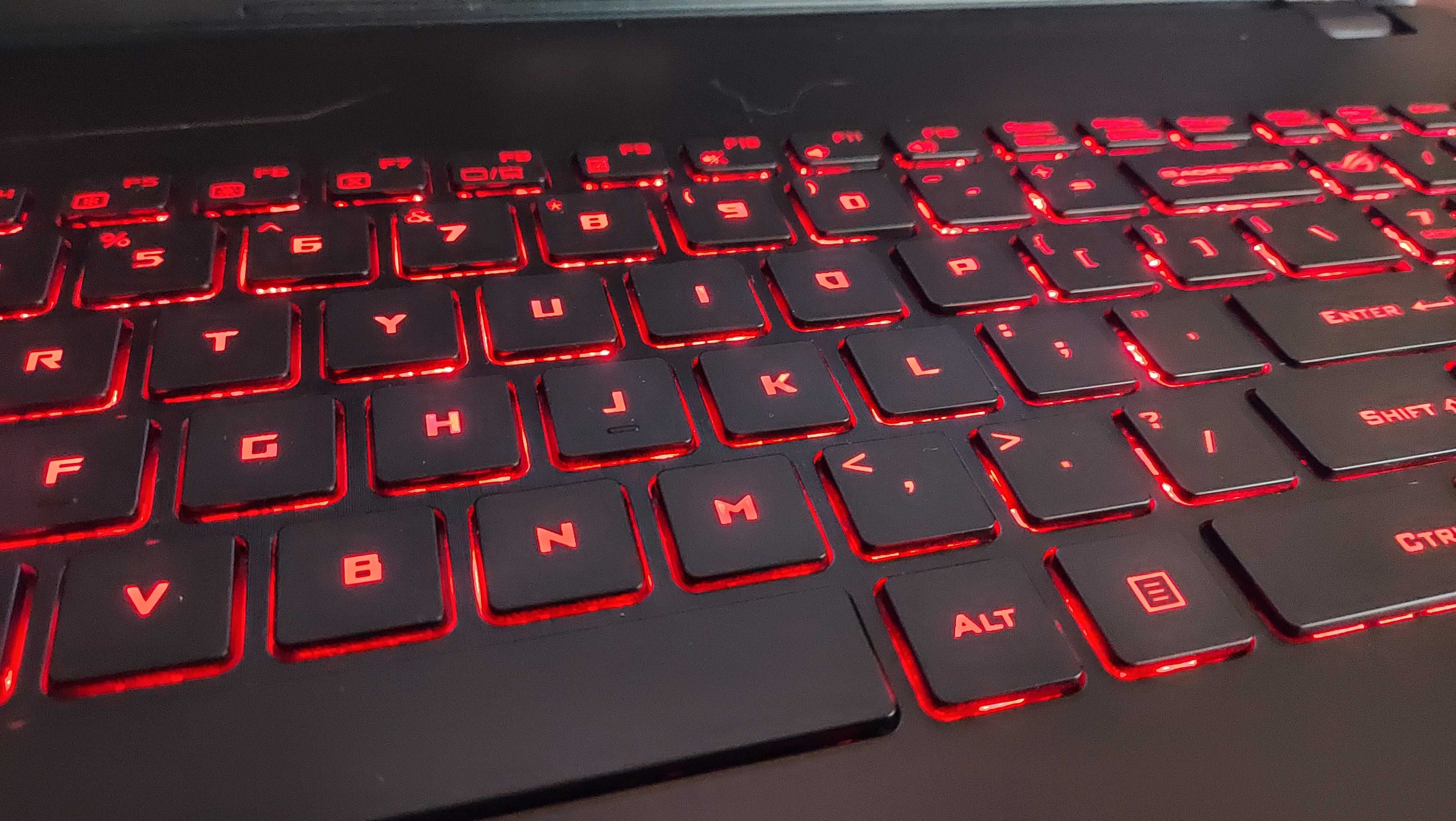 Asus ROG Strix Gaming - i7 GTX IPS 16GB SSD256GB+500GB