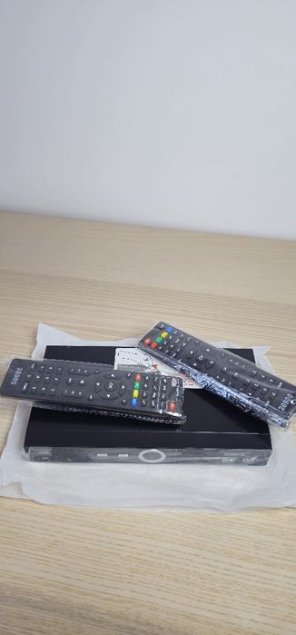 Nowy tuner satelitarny Full HD Echosat (HDMI, SCART, 2 piloty)