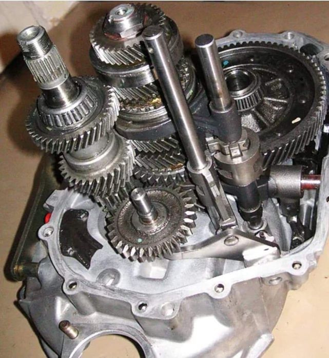 Naprawa regeneracja mostów napędowych Dyferencjałów i skrzyń biegów
