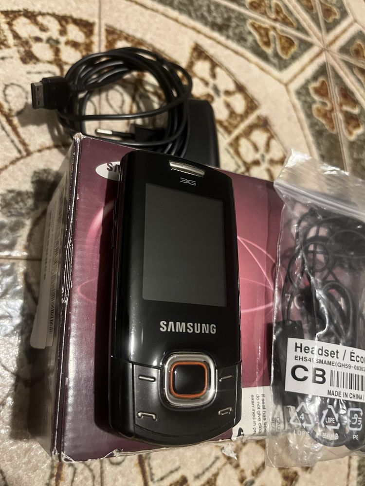 Telefon SAMSUNG GT-C5130