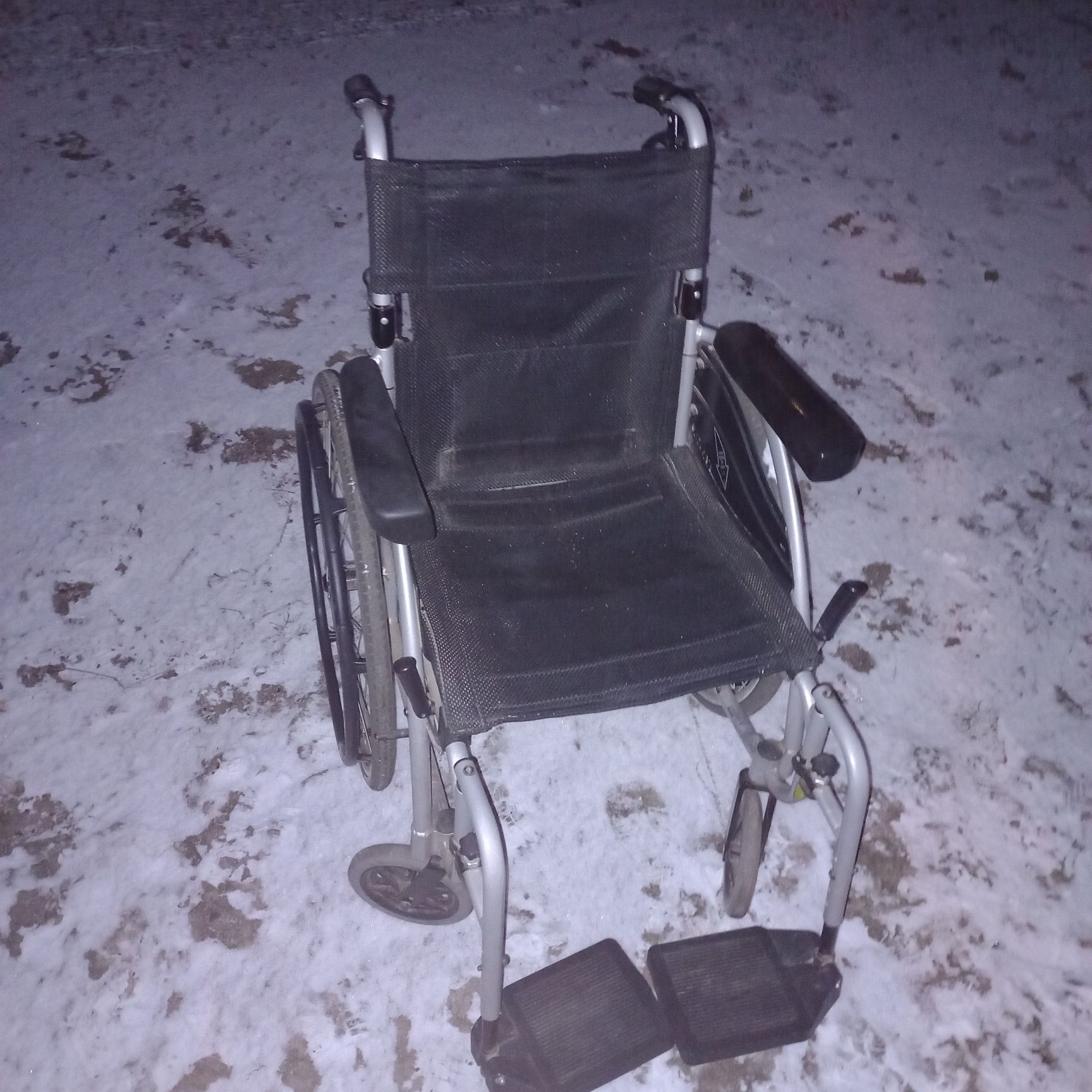 Sprzedam wózek inwalidzki