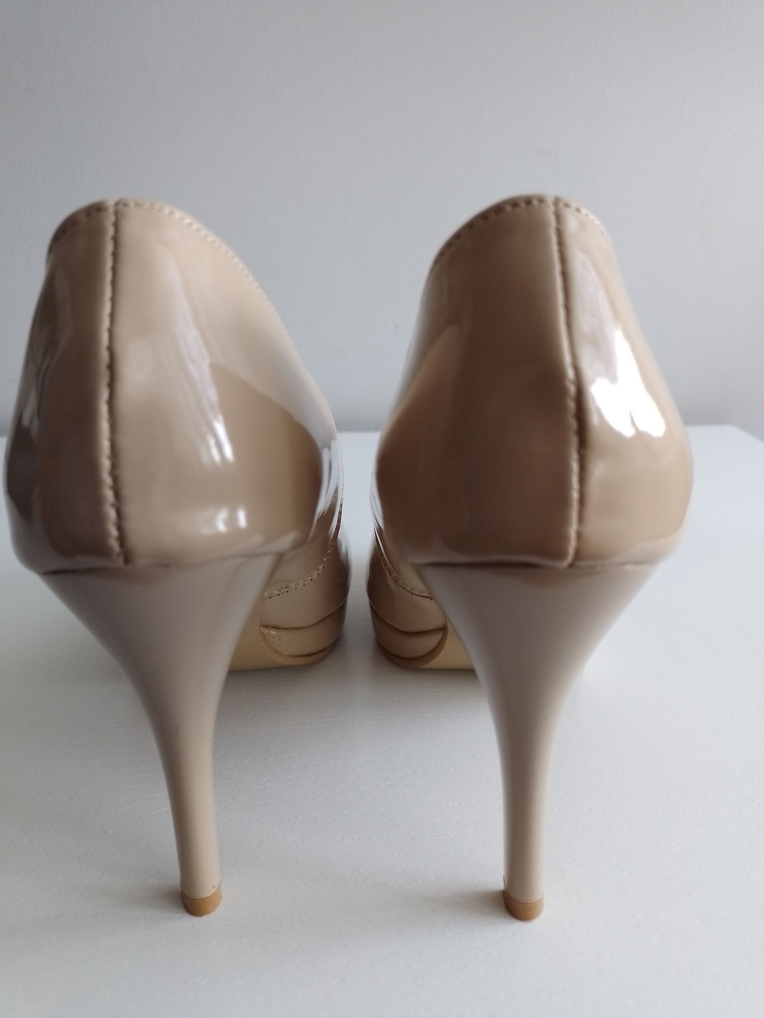 Buty na wysokim obcasie