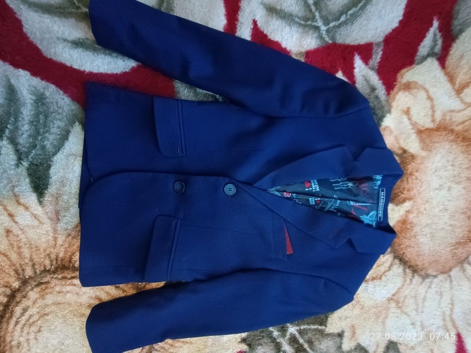Продам піджак для хлопчика зріст 122