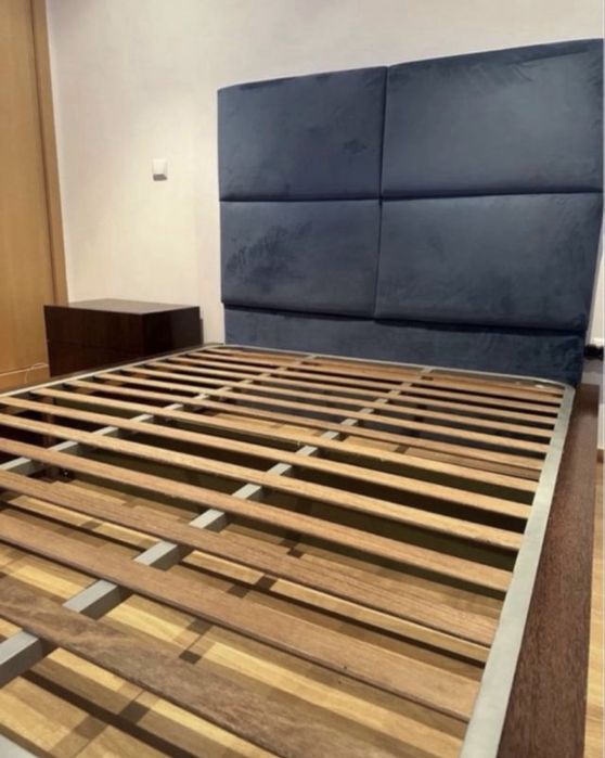 Conjunto de cama + mesinha de cabeceira