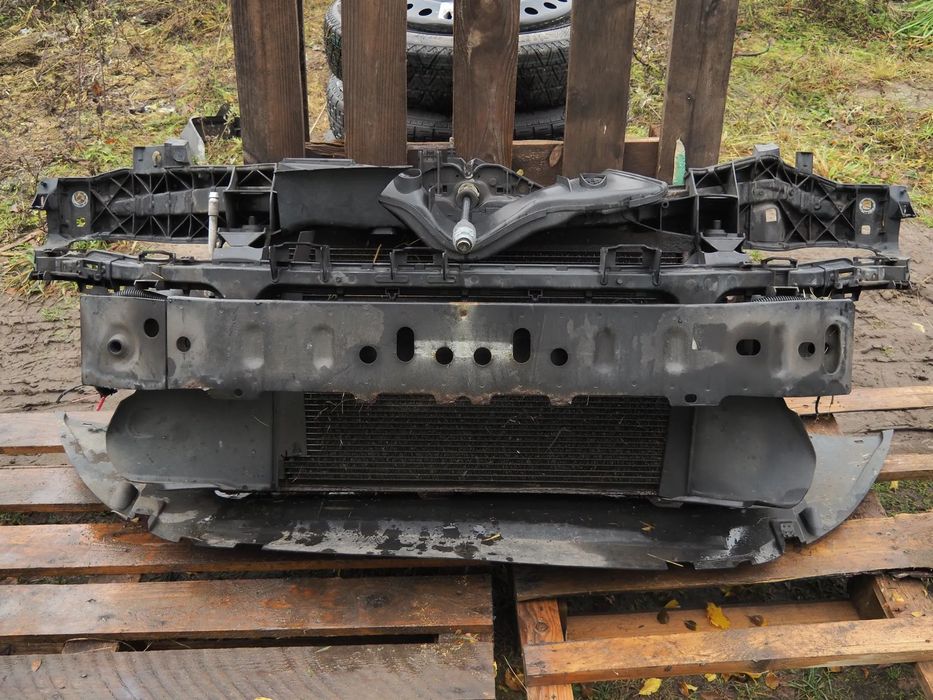 Pas przedni kompletny Ford C-Max Mk.1 Lift 1.8 Benzyna 125KM