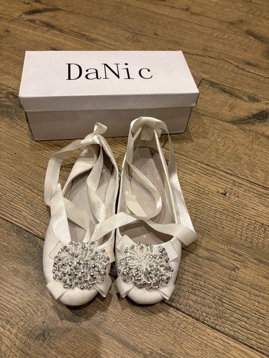 Buciki komunijne lub na wesele