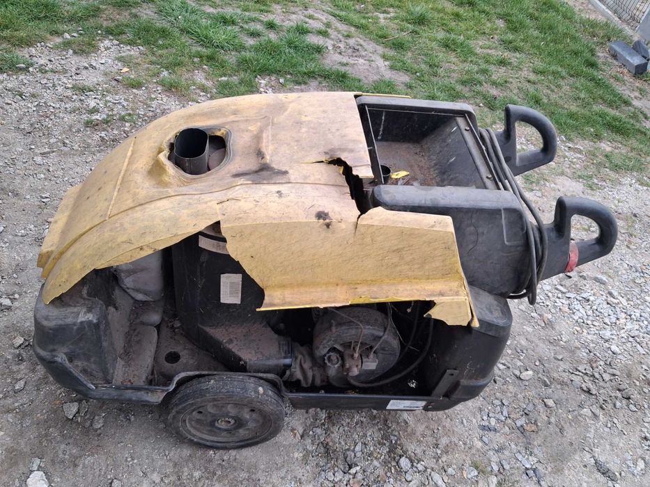 Myjka ciśnieniowa Karcher Hds 895 na ciepłą wodę
