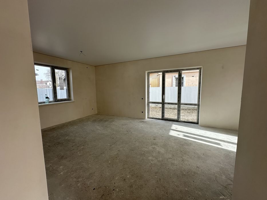 Застройщик!ЄОСЕЛЯ ЄВІДНОВЛЕННЯ дом в ЦЕНТРЕ Броваров!