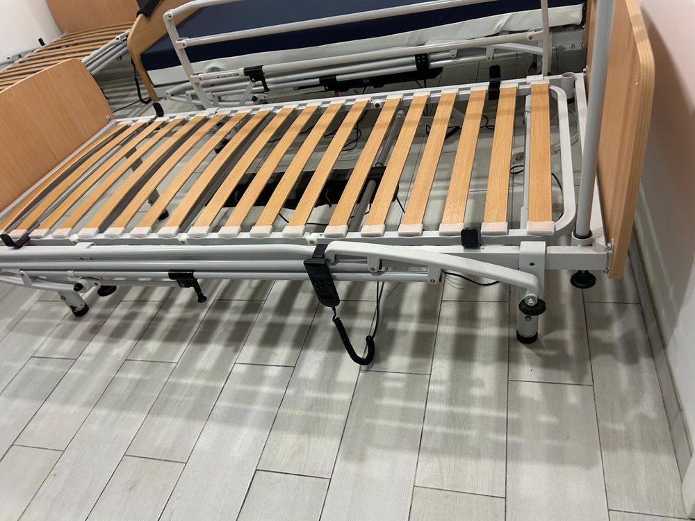 Cama eletrica articulada com colchao anti-escaras