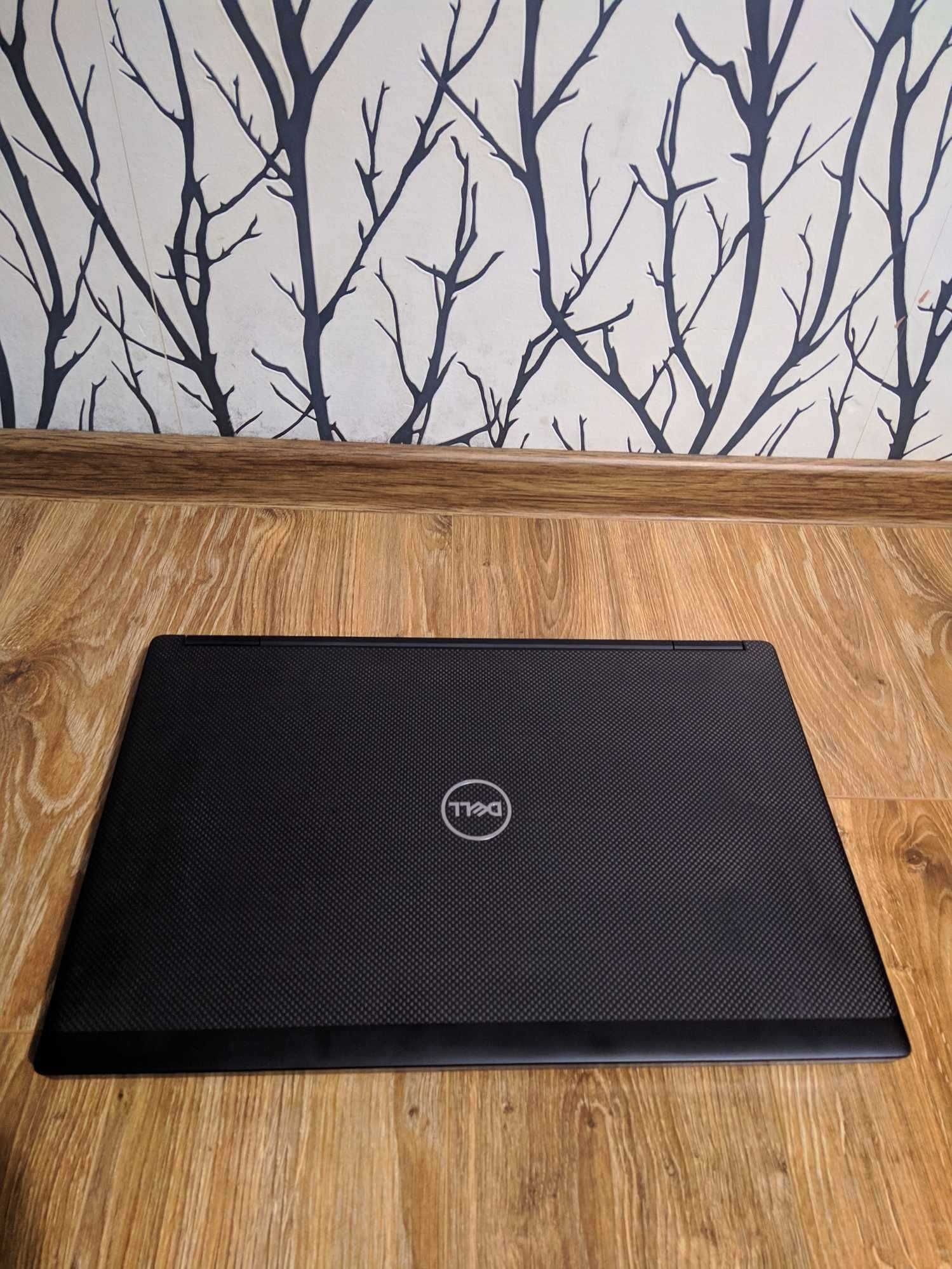 Dell Precision 7730/ i7-8750H/ 64GB/ 1TB m2 Quadro P3200